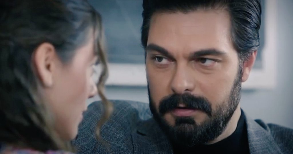 yamanın şuradaki bakışı çok şey değil mi sapukkk gibi 😂

#Emanet #SehYam
#SılaTürkoğlu #HalilİbrahimCeyhan