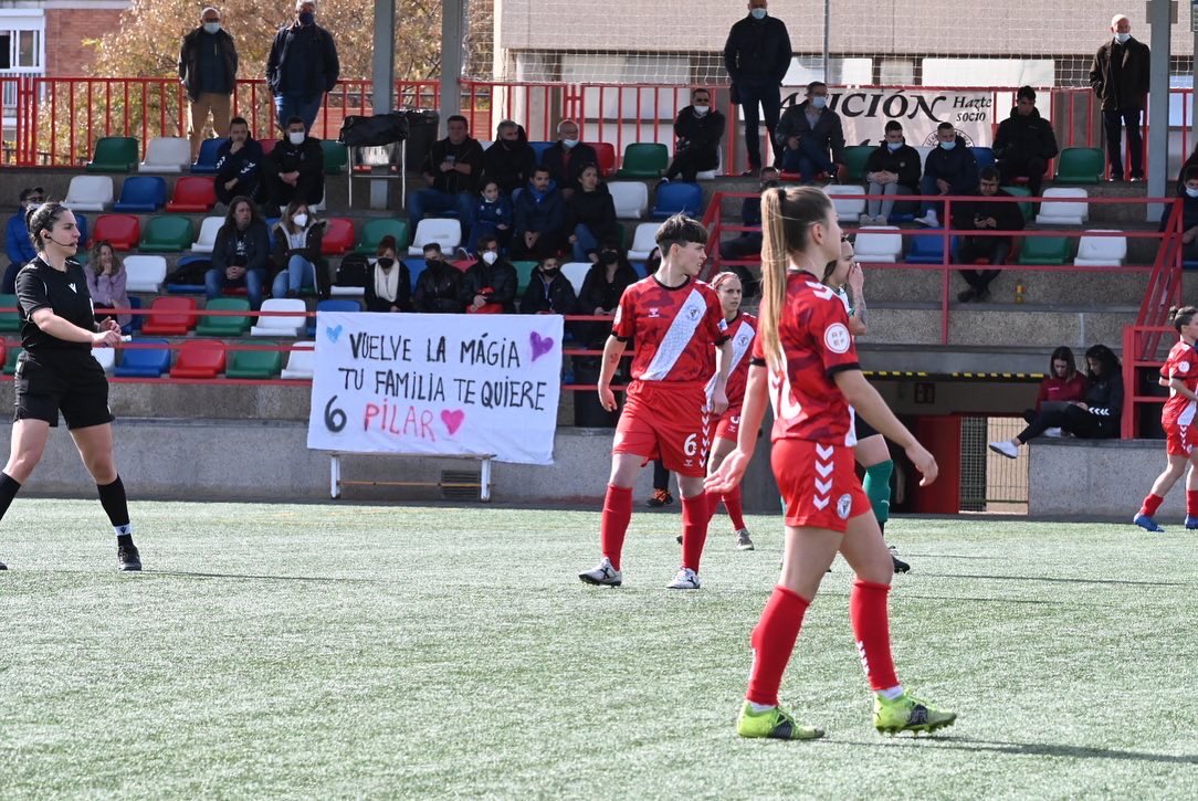fcbadalonawomen's tweet photo. 📸¡Algunas de las fotos de la victoria frente al Rácing!

¡Fin de semana completo! Victoria, vuelta de Pilar Garrote y líderes😃

⏩ Ya pensando en la siguiente jornada ¡Aúpa Levante!

#RetoIberdrola https://t.co/LTgSyL80I1