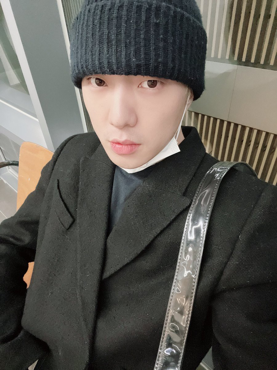 일명 가까이서 보면 보푸라기 패션😂 잘자요💙