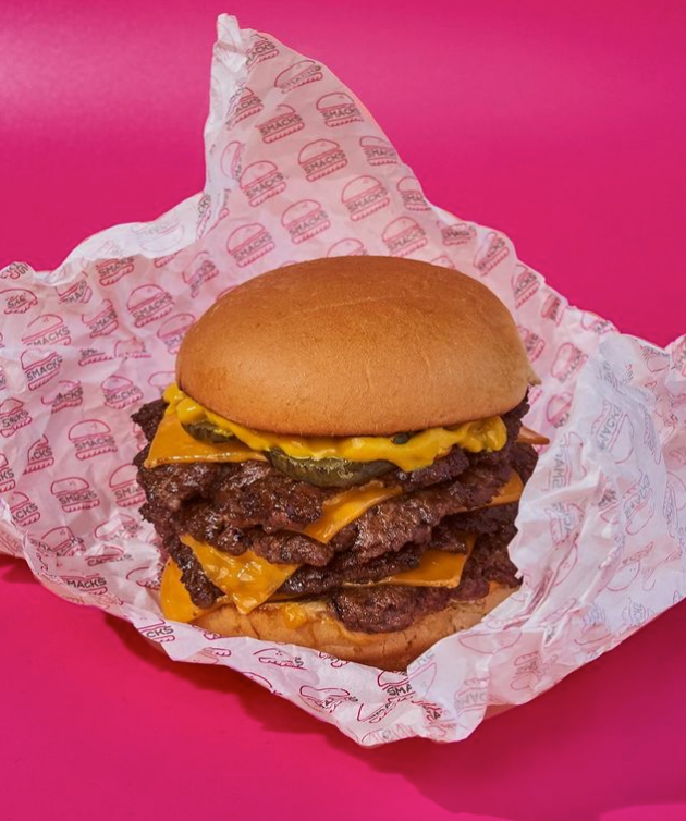 BriscoBusiness's tweet photo. Now that's how a burger should look ๐คฉ๐
๐ธ. @smackshamburgers
#briscobusiness #supportsmall #smallbusiness #insurance #croydoneats #buildaburger #burgershop #fastfood #foodie https://t.co/sIS1UzrmmI