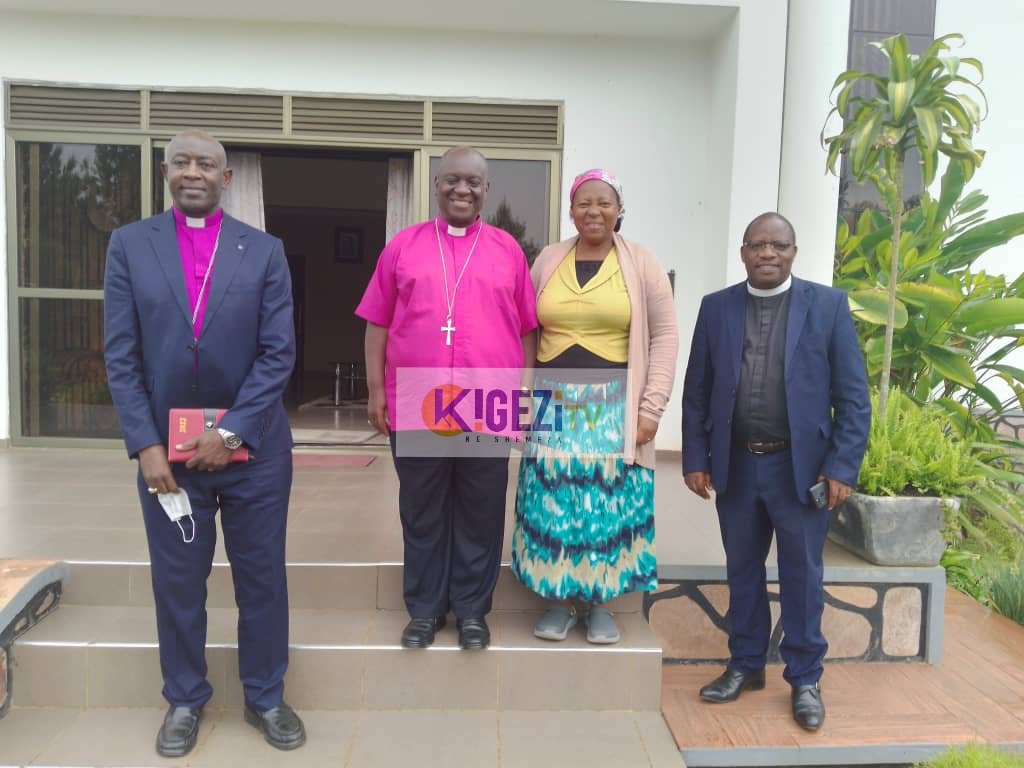 KigeziTv's tweet image. The Archbishop of the Church of Uganda the Most Rev Stephen Kaziimba Mugalu has today paid a visit to Bishop Bagamuhunda and the Bishop elect of the Diocese of Kigezi while on his way from Kisoro.
@ChurchofUganda_

#kigezitv