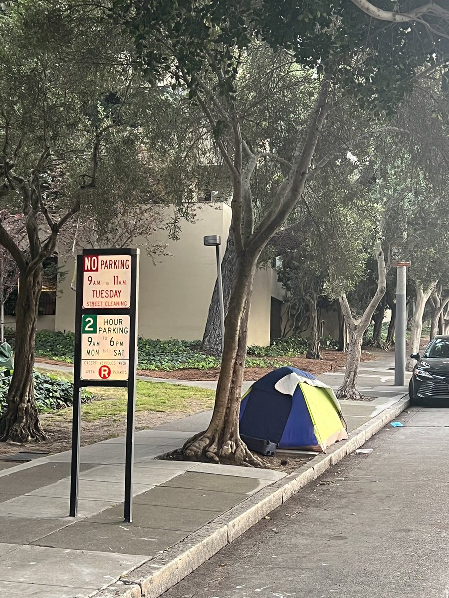citizenj17's tweet photo. How to own #SanFrancisco real estate without paying San Francisco real estate prices. #USA #California @LondonBreed’s San Francisco for all. https://t.co/byFMLawJOQ