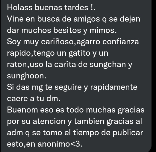 _confesionesfk0's tweet image. 🪐; Busca amigos que se dejen dar besitos y mimos.