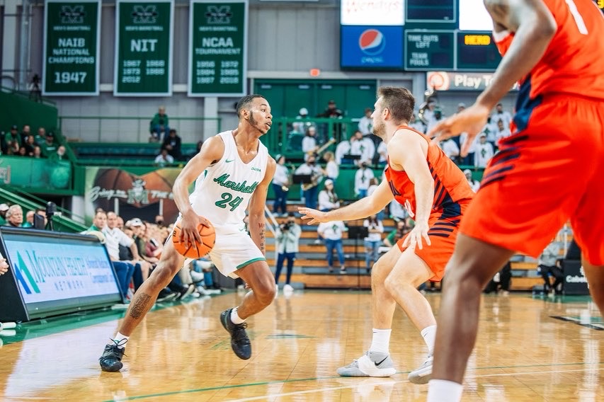 HerdMBB's tweet photo. It’s senior week! The first senior we want to honor is Taevion Kinsey! Thank you for everything you have contributed to our #HerdFamily! 

#BringOnTheHerd x #RiseAsOne https://t.co/HC2W4oRoTs