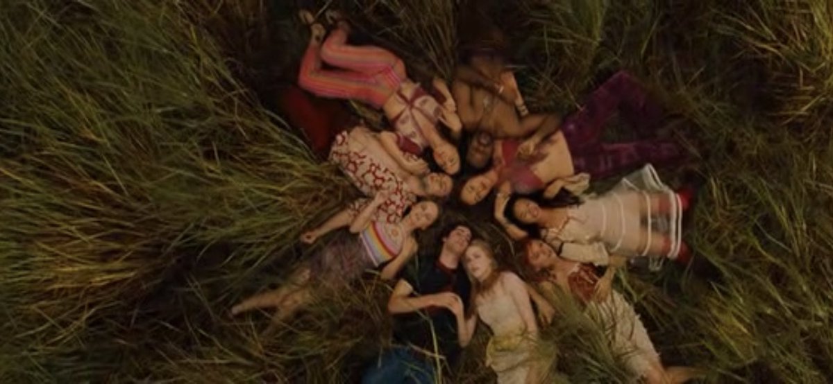 Across the universe film 2007 poster. Через вселенную фильм 2007. Через вселенную содержание. Эван рэйчел вуд через вселенную. Эван рэйчел вуд 2007.