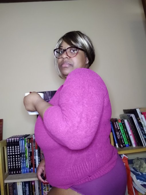 For some of us it is still sweater weather. What do you enjoy doing during these Winter months? Me in<a href="/tag/onmfc"class="tags"><span>#onmfc</span></a>