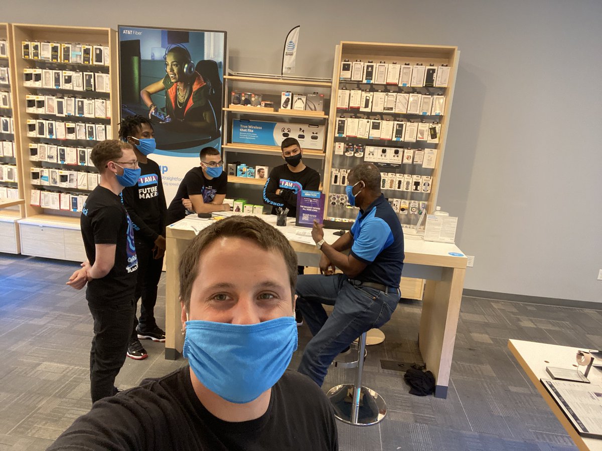 Great training day over at Metro West with our newest team members! #usawireless #att