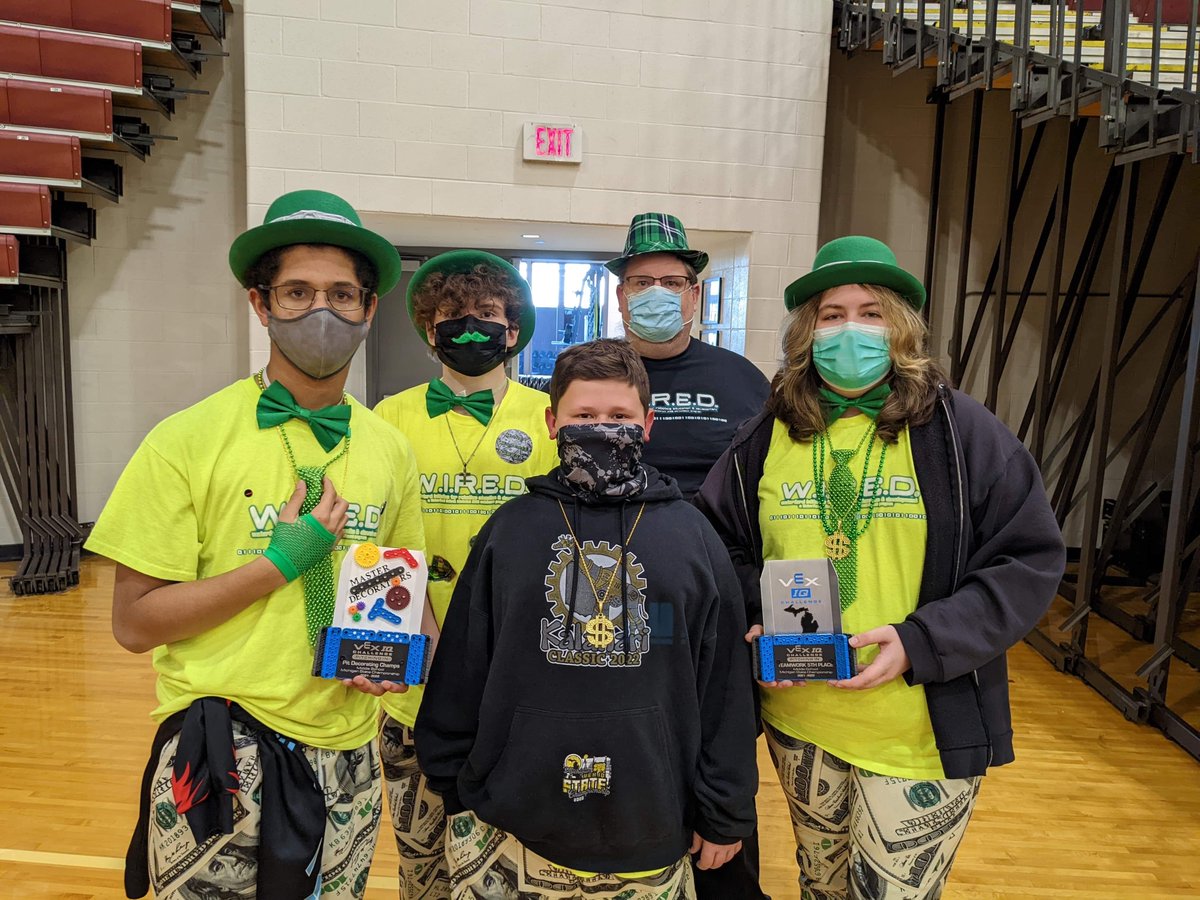 Congratulations to our WIRED team, with students from Pierce Middle School, awarded the 5th Place Teamwork Award this past weekend at The VEXIQ Michigan Middle School State Championships.