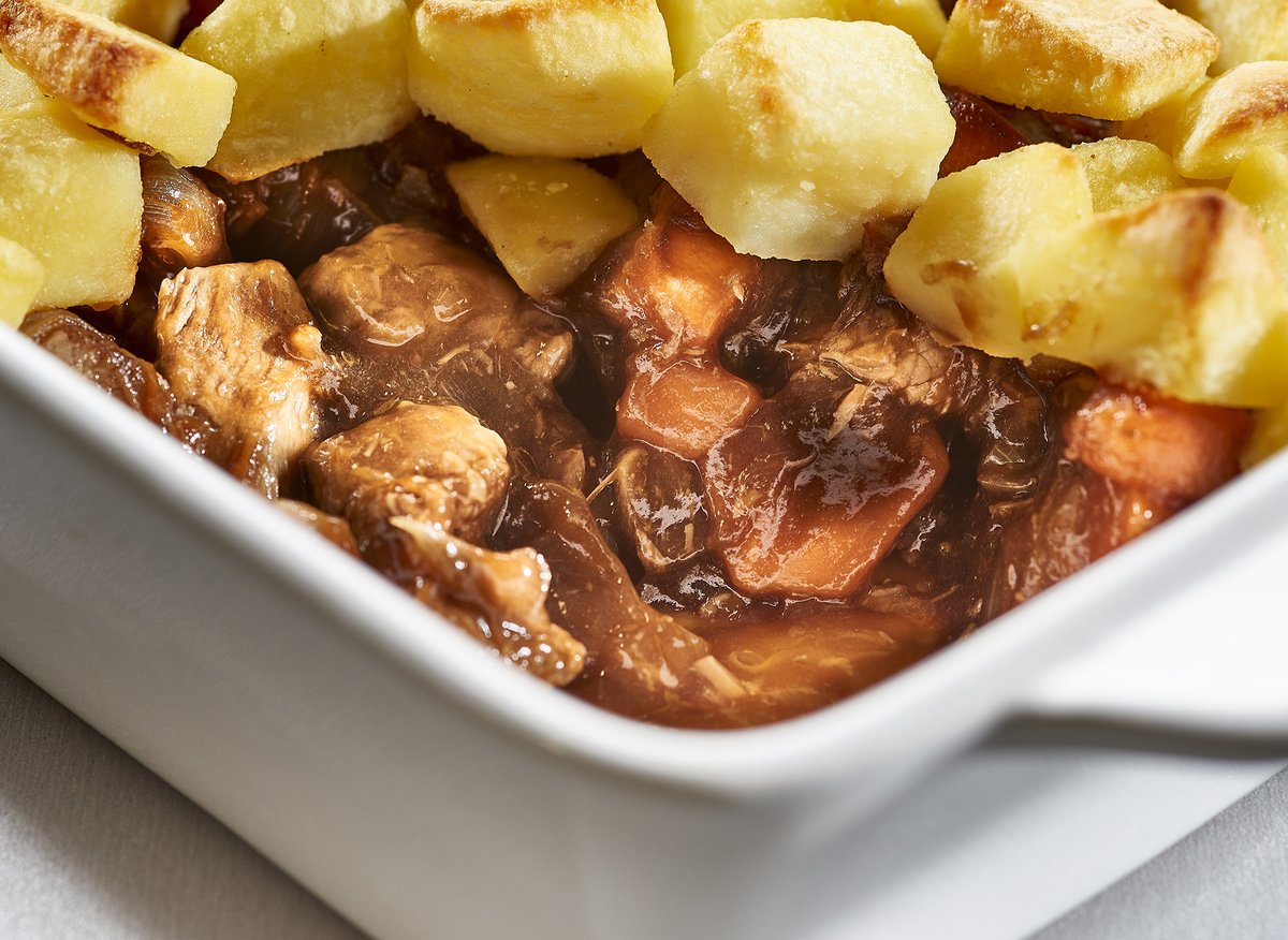 LucasIngredient's tweet photo. This is a great time of year to review your range and to test out new ideas &amp; products. For example, you may already sell oven-ready meals and want to freshen up your offering...

https://t.co/RxDMRHIyfd

#LucasKitchen #ReadyMeals #ReadytoUseMixes #OvenReadyMeals #PiesandPasties https://t.co/SJNiXTd3VV