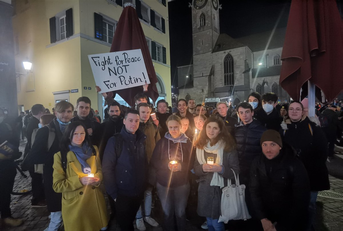 ThomasRupper's tweet photo. Die Jungparteien stehen zusammen ein für Freiheit und Demokratie. https://t.co/qE0mjcK6ni