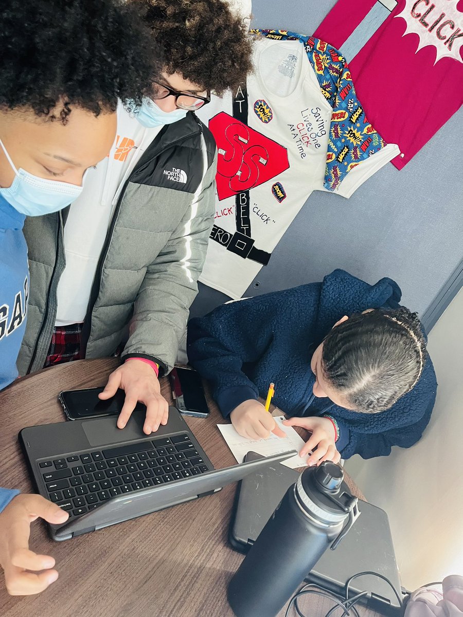 Students collaborating on health lesson, “Who’s behind the information?” Valid &amp; Reliable Info and Dig Cit Great day with LMS <a href="/RavnikLibrarian/">Tatjana</a> <a href="/Kevin_Richman/">Kevin J Richman</a> <a href="/KHampton_Health/">Kelly Hampton</a>  <a href="/DrToniaThompson/">Tonia Thompson</a> <a href="/larrydake/">Dr. Larry Dake</a> <a href="/BinghamtonCSD/">Binghamton CSD</a>
