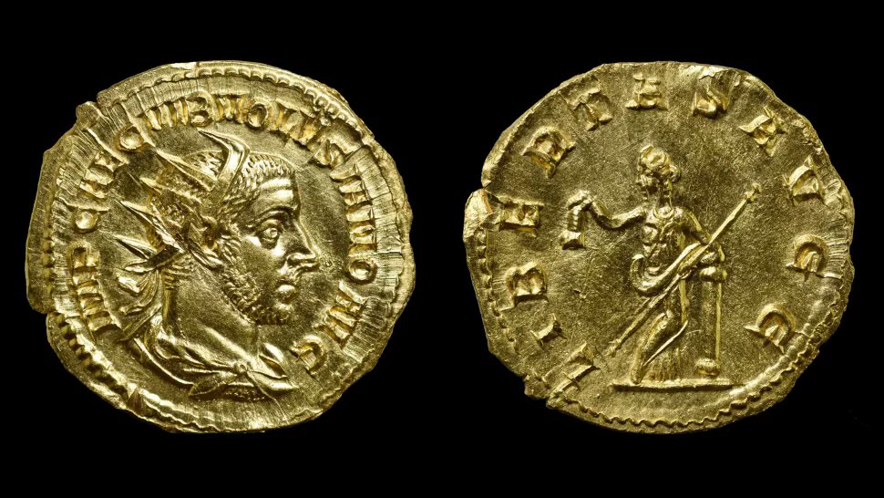 'Very rare' gold coin found in #Hungary shows assassinated #Roman emperor Volusianus - he was killed aged 22 in AD 253 by his own soldiers after a short reign. livescience.com/rare-roman-gol… #RomanArchaeology #Archaeology #RomanHistory #RomanCoins