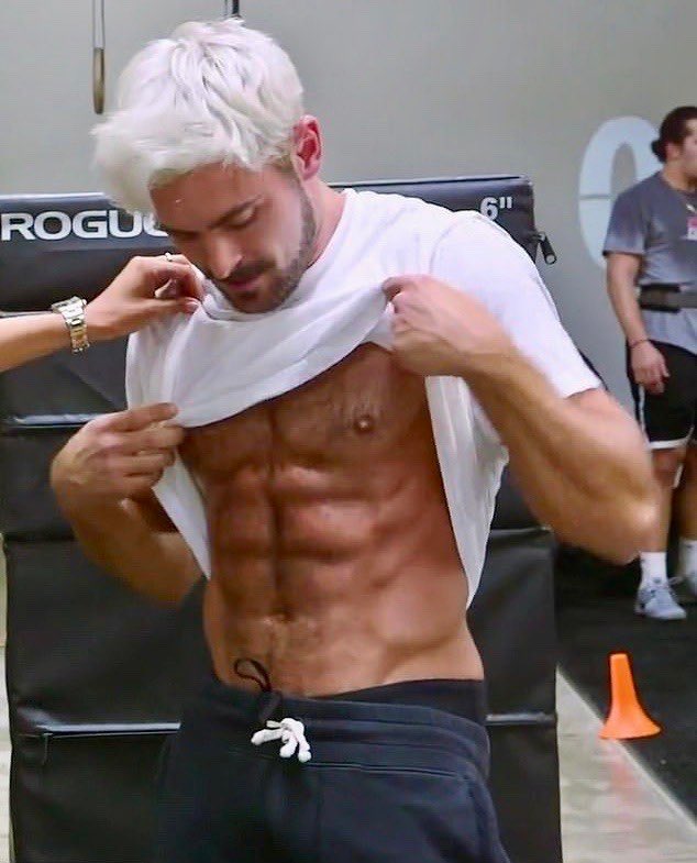 Never forget Zac’s platinum era 🤍