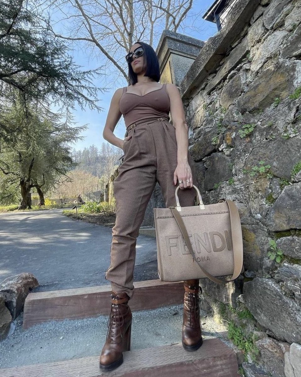 What a beautiful woman 😍 #Nikkibella