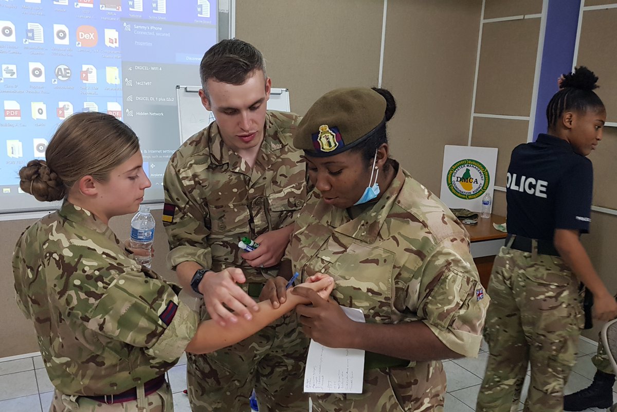 528STRE's tweet photo. #ExPP22 on #Montserrat has provided a great opportunity to do some joint medical training 🚑 with the Royal Montserrat Defence Force. Here, Pte M-B of @3MedRegt (our Combat Medical Technician 👨‍⚕️) takes us though dealing with casualties. #HADR @102LOGX @AMSTC1 @Army_AIB @8EngrBde https://t.co/FTF0QFgjTj