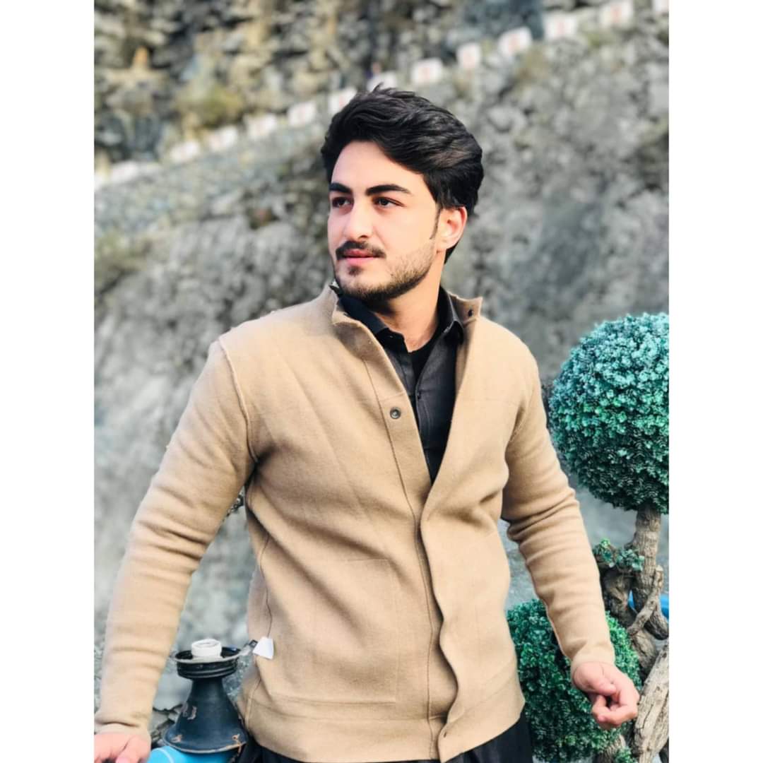 hamid1146's tweet photo. #NewProfilePic https://t.co/DFhoEADLik