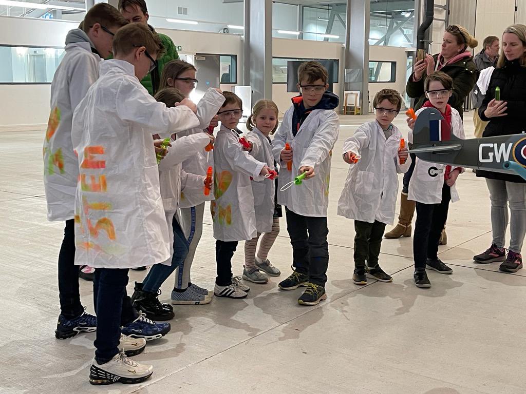 theSkyLabSTEM's tweet image. Had a fabulous time back on the road for the first time @IWMDuxford with @RoySocChem @molliske  at the weekend