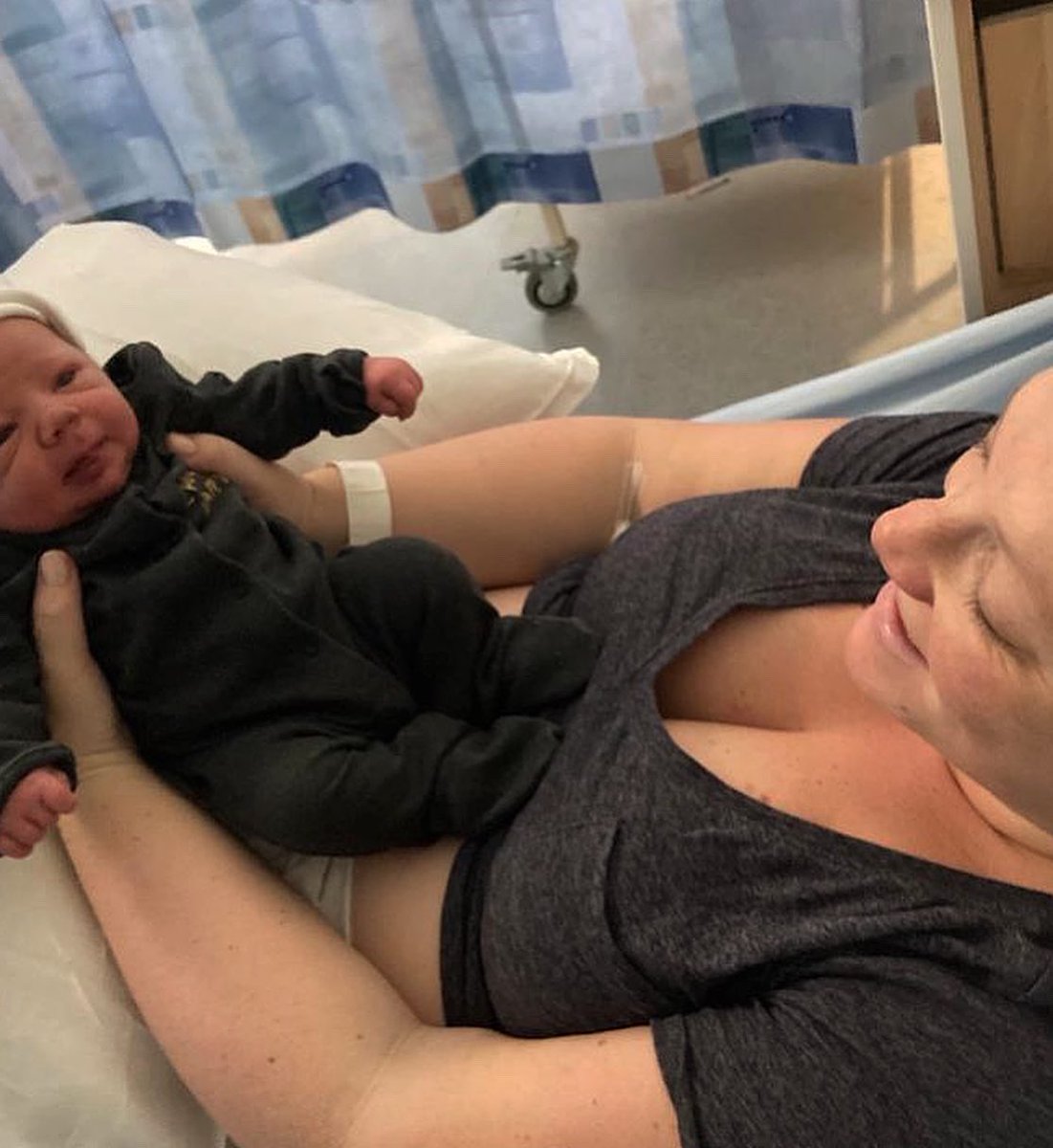 Lucy Bourne tweet media