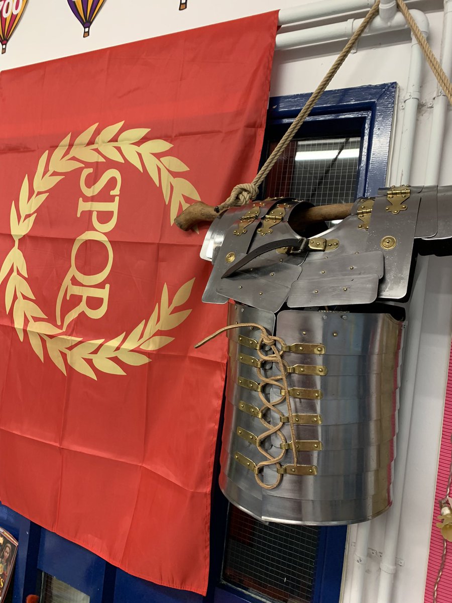 LadyModifords's tweet photo. #inspiredlearning #romans #historyiscool #classmuseum Hounds Tor class are loving their new resources… https://t.co/ewwzR5pTqT