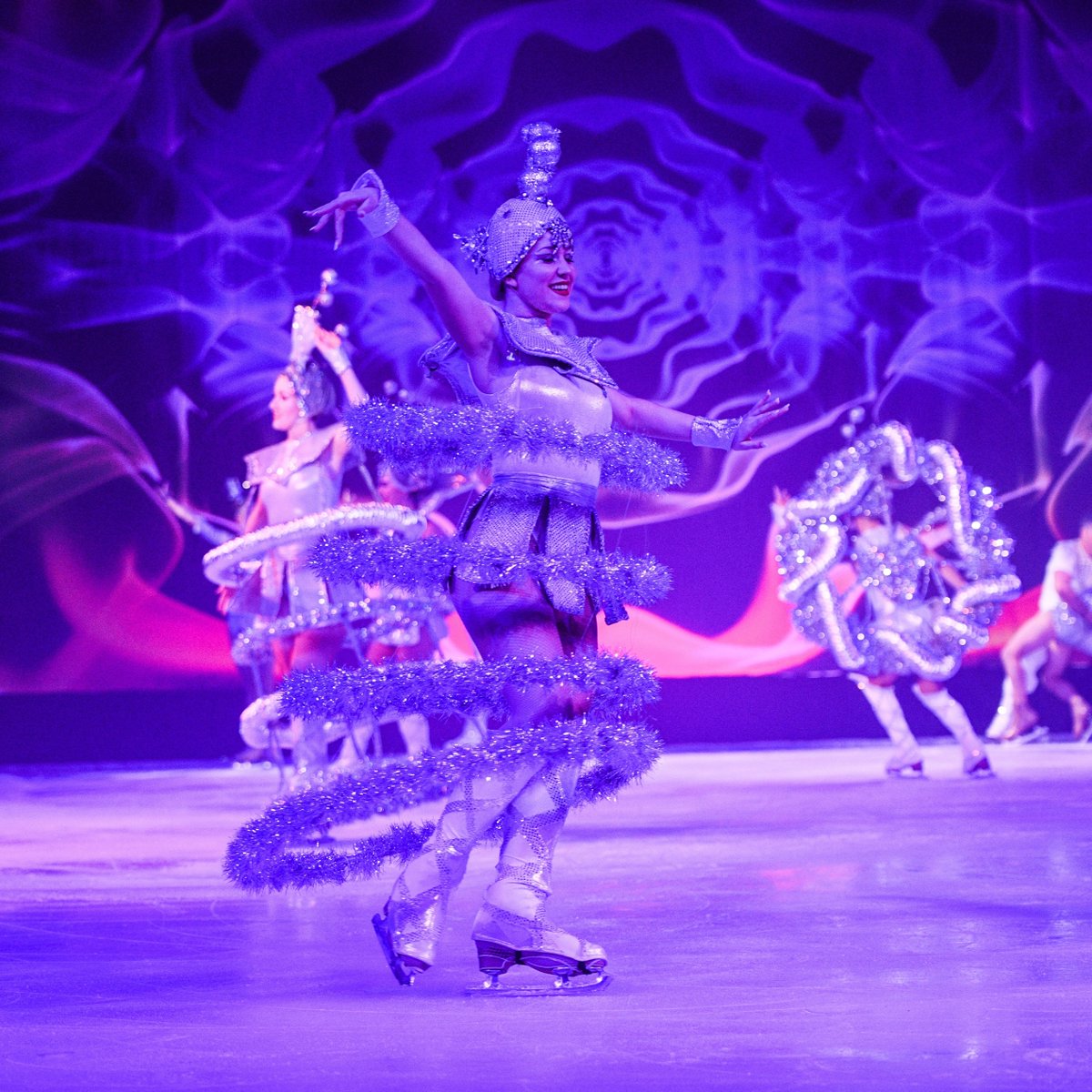 miamiyouthfair's tweet photo. Everyone's favorite ice skating show is back in less than 3 weeks at The #MiamiYouthFair. “Galaxy on Ice” will have you mesmerized with breathtaking moves, spectacular costumes, and show-stopping performances!⁠ https://t.co/DmogK9zoGM