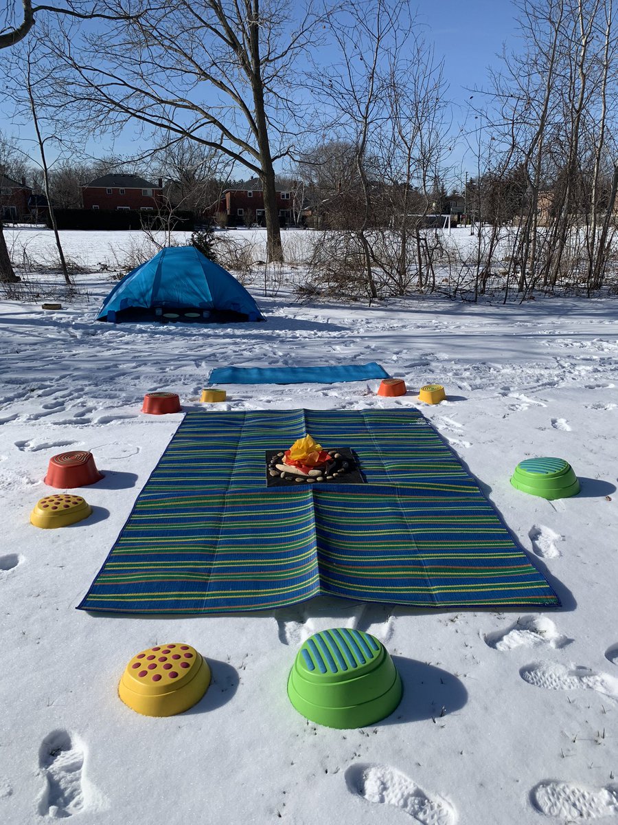 New Happy Hikers program <a href="/opcc/">Oak Parent-Child Ctr</a> had the families out for some winter fun in Oakville today! It was cozy around our “campfire” 🔥