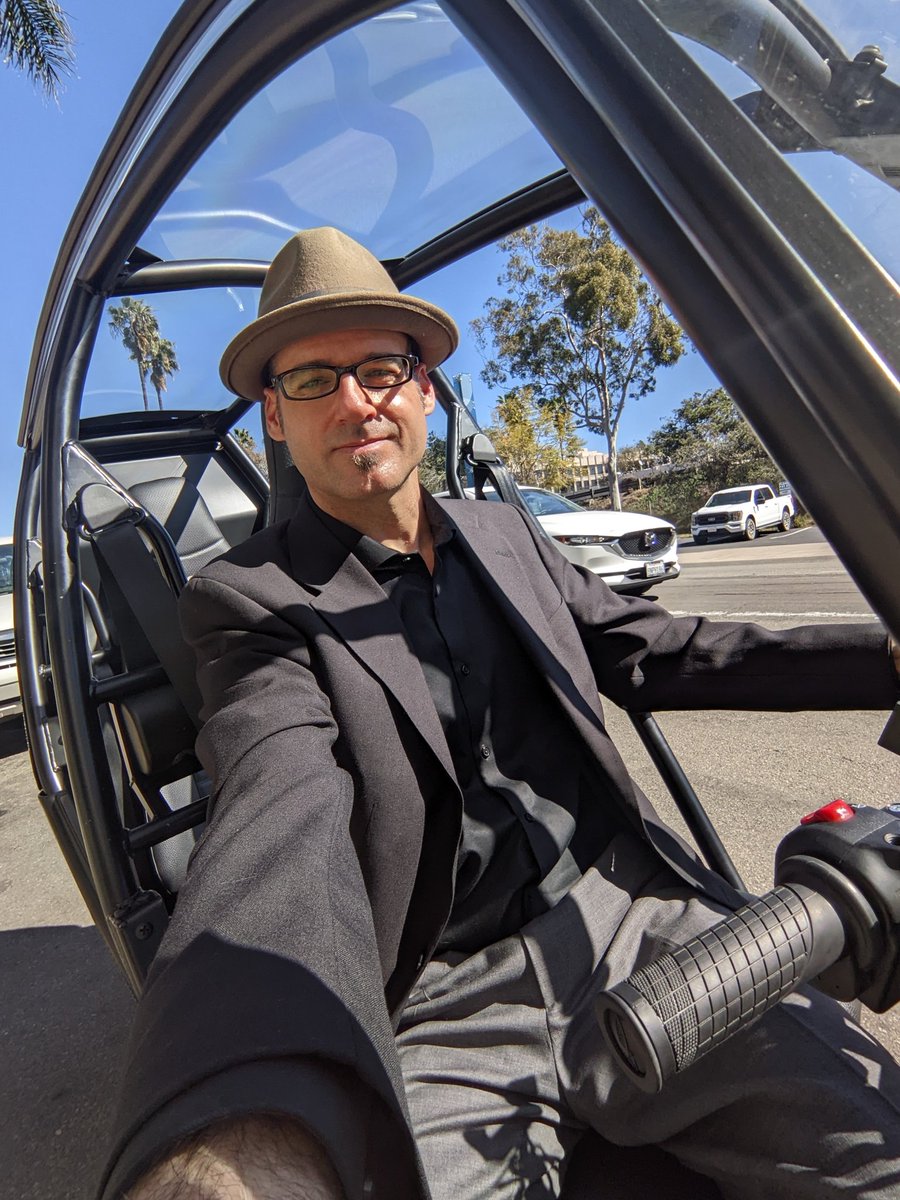 Drove an <a href="/arcimoto/">Arcimoto ⚡</a> for the first time!  Also got my first ever parking ticket two spaces back from where I'm parked here.  Long story.  Other than that annoying kink in the universe, the #FUV experience was awesome!