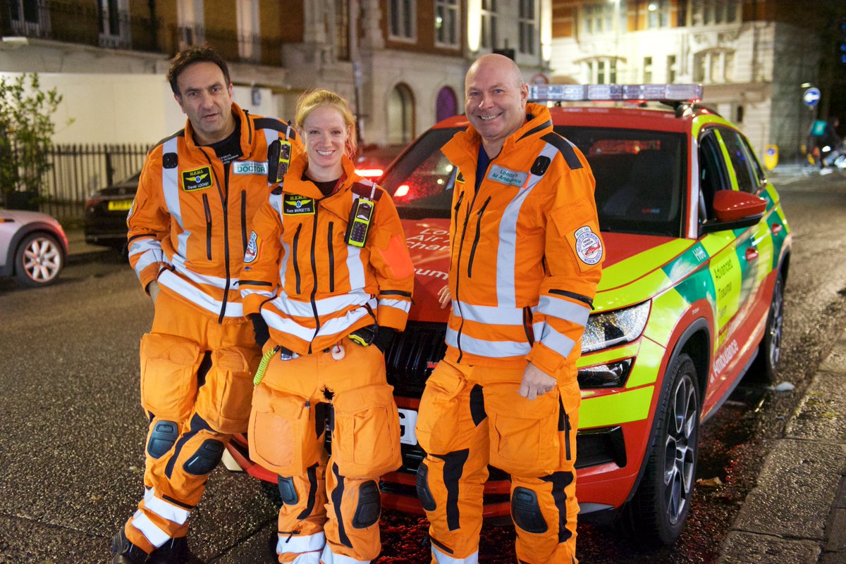 LDNairamb's tweet photo. @Channel4 If you’re watching #Emergency tonight, keep an eye out for our advanced trauma team who are all wearing orange. https://t.co/PYyr4xN1Yc
