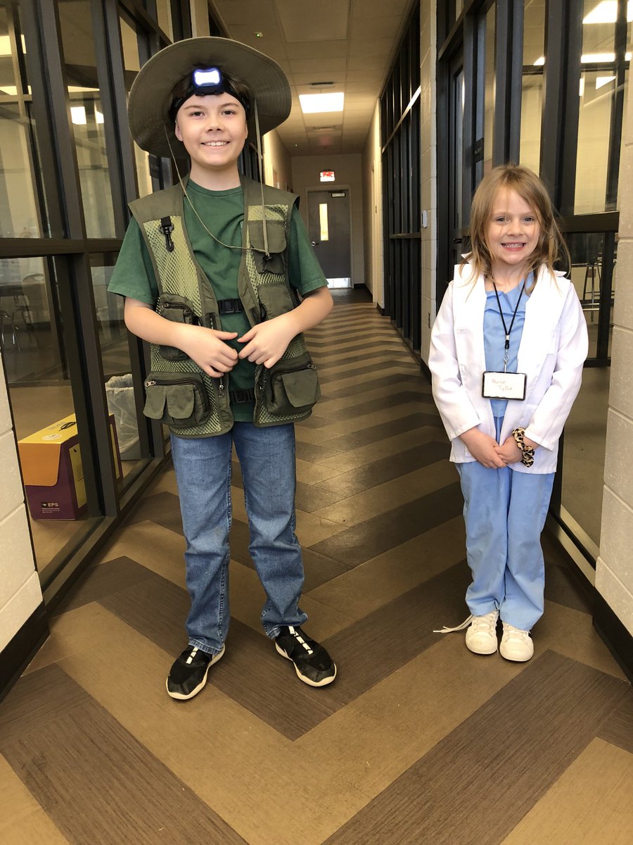 Future geologist and nurse! #limitless #readacrossamerica <a href="/TCBOE/">Talladega Co Schools</a> @SycamoreElemen1 What do you dream of becoming when you grow up? 🤔