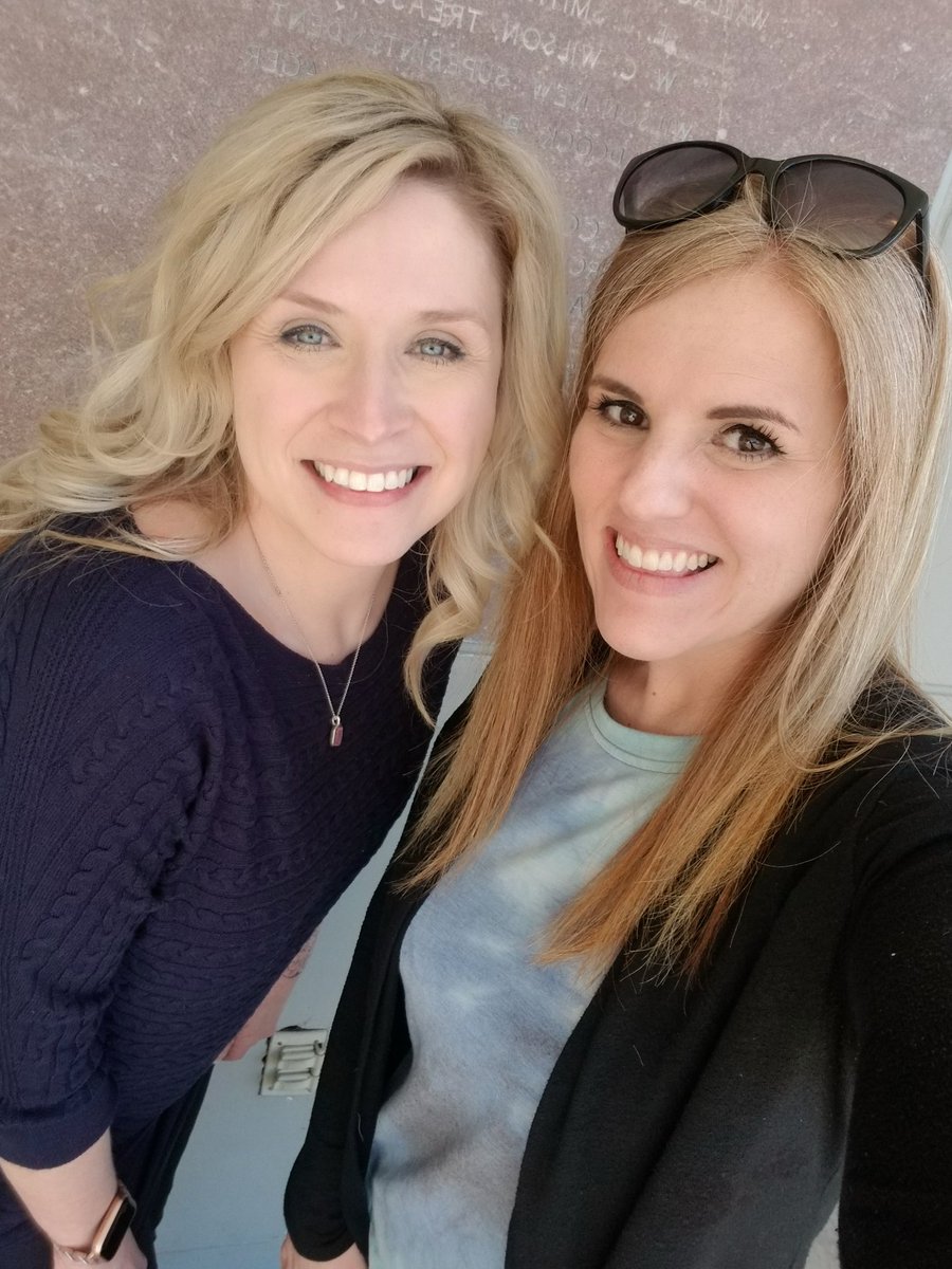 Mrs_Robison4KCS's tweet photo. Hey @CoachWhiteFMS , we wore our blue for Meris today, too! #movingwithmeris #rarediseaseday
@Kimberly_Sikes1 https://t.co/ICRd7dCSnS