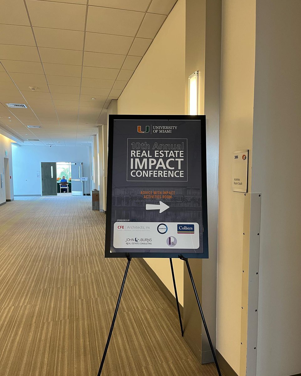 UM_SoA's tweet photo. This past Friday, the School of Architecture, Miami Herbert Business School, and School of Law hosted the 2022 @univmiami Real Estate Impact Conference. https://t.co/wz0BFN83Ya