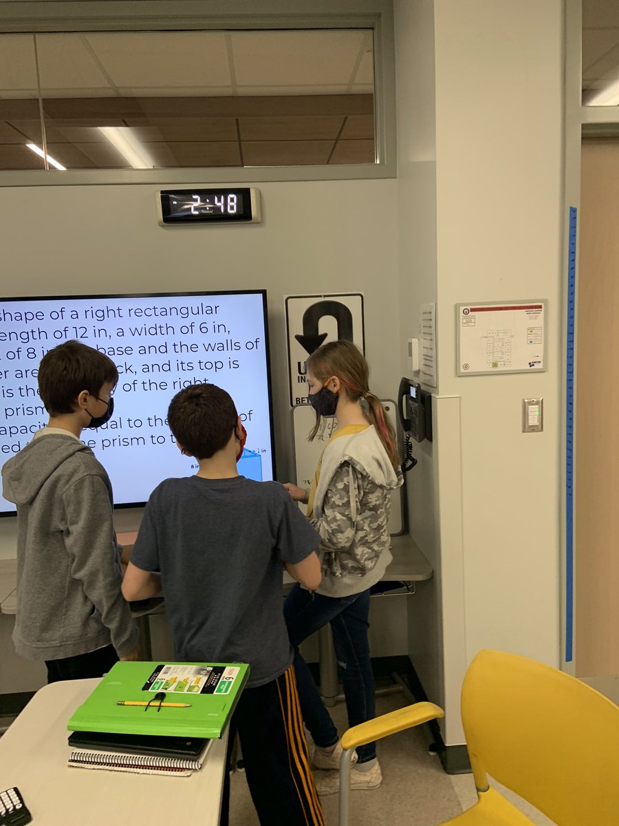 MrsSagrisK's tweet photo. Thinking Tasks! @LincJrHi @SkokieSD69 https://t.co/1yTUT7S9Yn