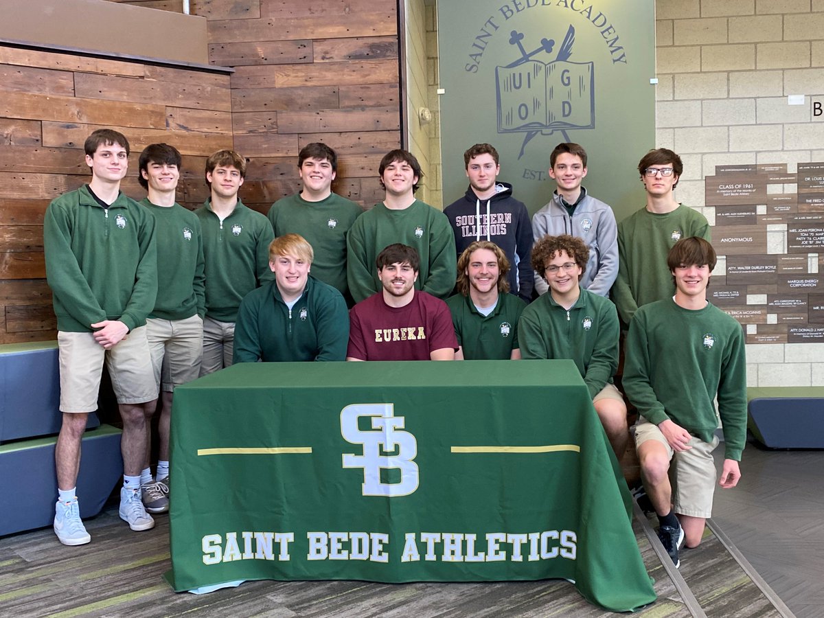 Congratulations to Ethan Sramek '22 on on committing to play football for Eureka College. We can't wait to see all you accomplish at Eureka!