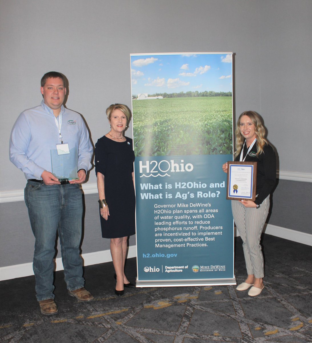 ohioagriculture's tweet photo. Director Pelanda was proud to honor Henry SWCD, Legacy Farmers’ Cooperative, and Steve Davis of NRCS with H2Ohio Lifetime Conservation Advocate Awards at the 2022 Ohio Federation of Soil and Water Conservation Districts annual meeting! Congratulations! #exceptionalleadership https://t.co/ub3JHQ5Sya