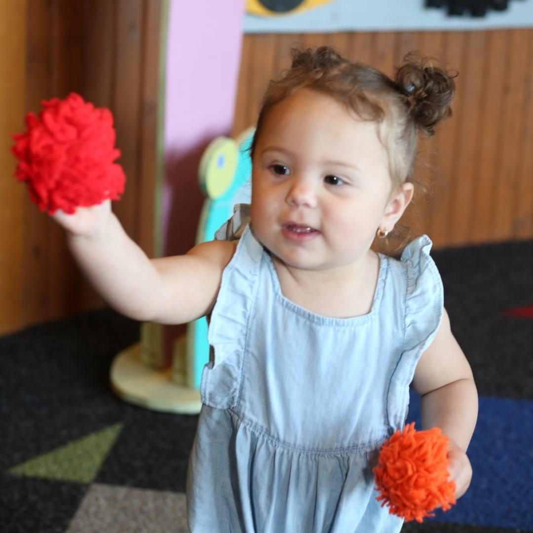 HandsOnMuseum's tweet photo. Rain or shine it's ALWAYS fun to put yarn balls in the Airways Maze and guess where they will come out! Rain or shine it's also fun to SAVE money. Today is the last day to get $20 off a Basic or Deluxe membership. Sale ends tonight. https://t.co/j3B5UFGXJJ https://t.co/TFoaeVw0Sh