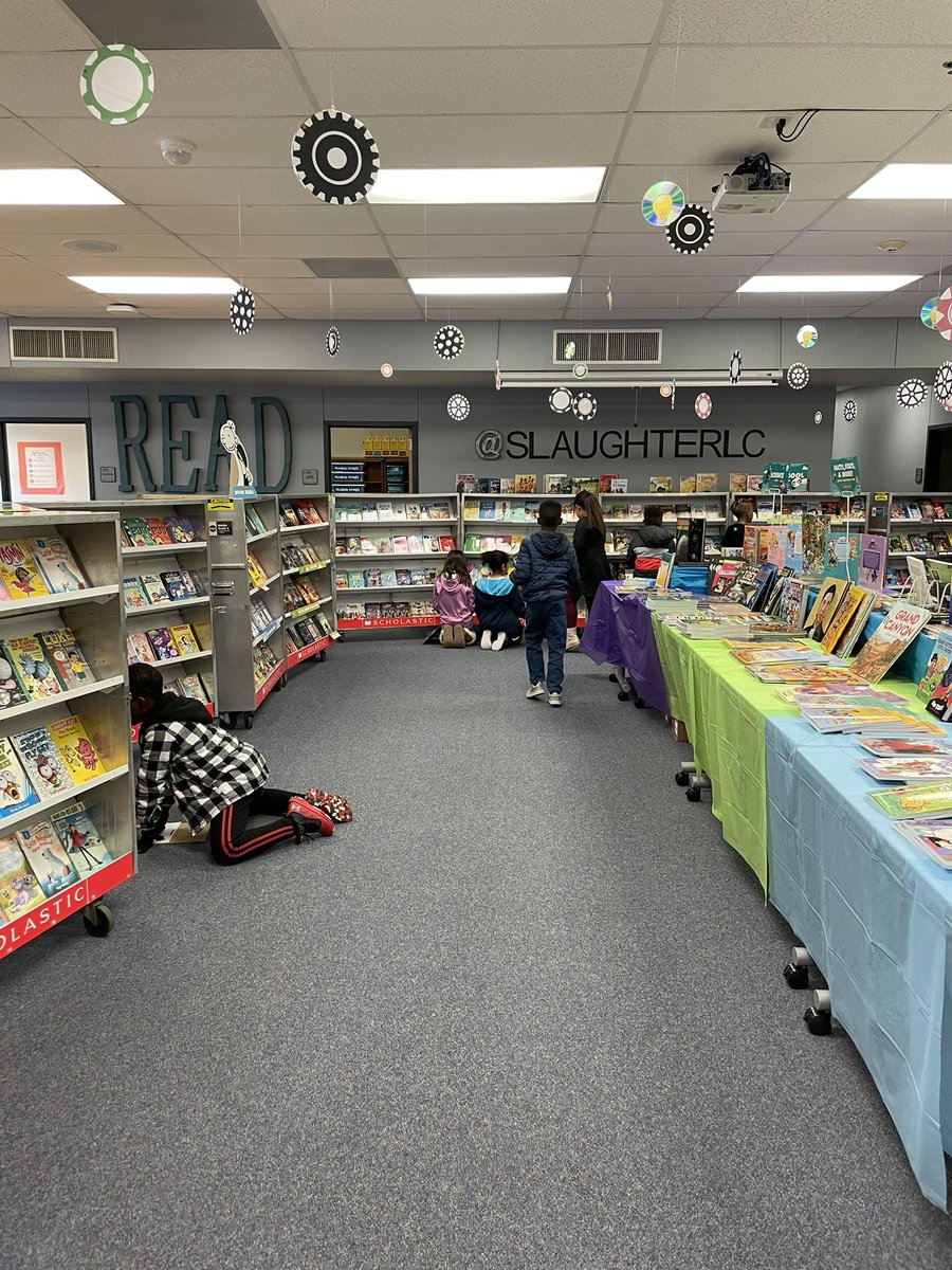 My class previewed the book fair on Friday. This was to help kick off opening day today. #prideinside2122 #mybookfair #mymisdreads