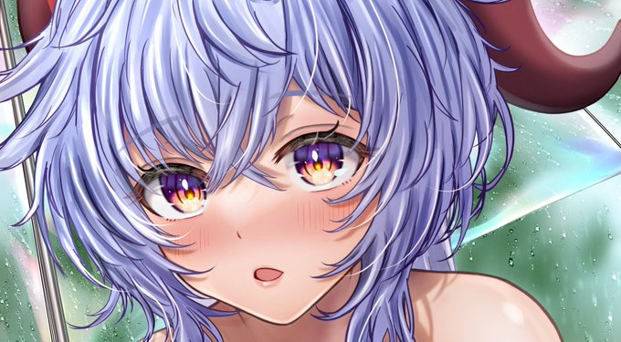 おはよーございます😌チラっ 