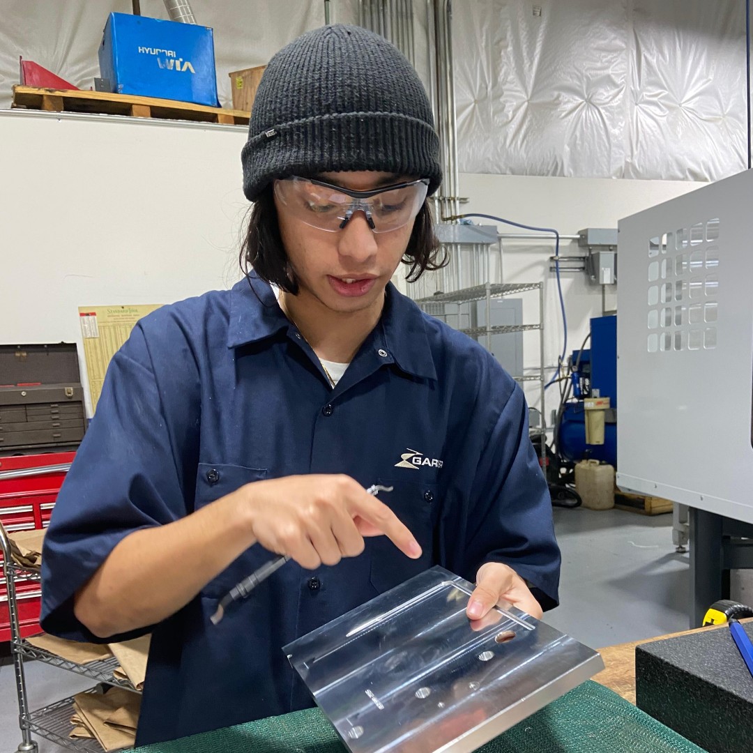 HFFInitiative's tweet photo. Shoutout to our Harbor Freight Fellow- Aaron Andrews, who is completing his fellowship with Garner Products and his amazing mentor Victor Bazan!! 🎉👏👏

Learn more: https://t.co/m1zdhg43eU 👈🛠️

#HarborFreightFellows #HarborFreight #BigPictureLearning https://t.co/r0YFGMGu8e