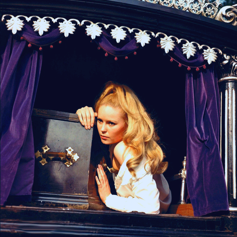 HorrorHammer1's tweet photo. Veronica Carlson in 'Dracula Has Risen From The Grave' Hammer  (1968) #love https://t.co/l7uFPoiAOP
