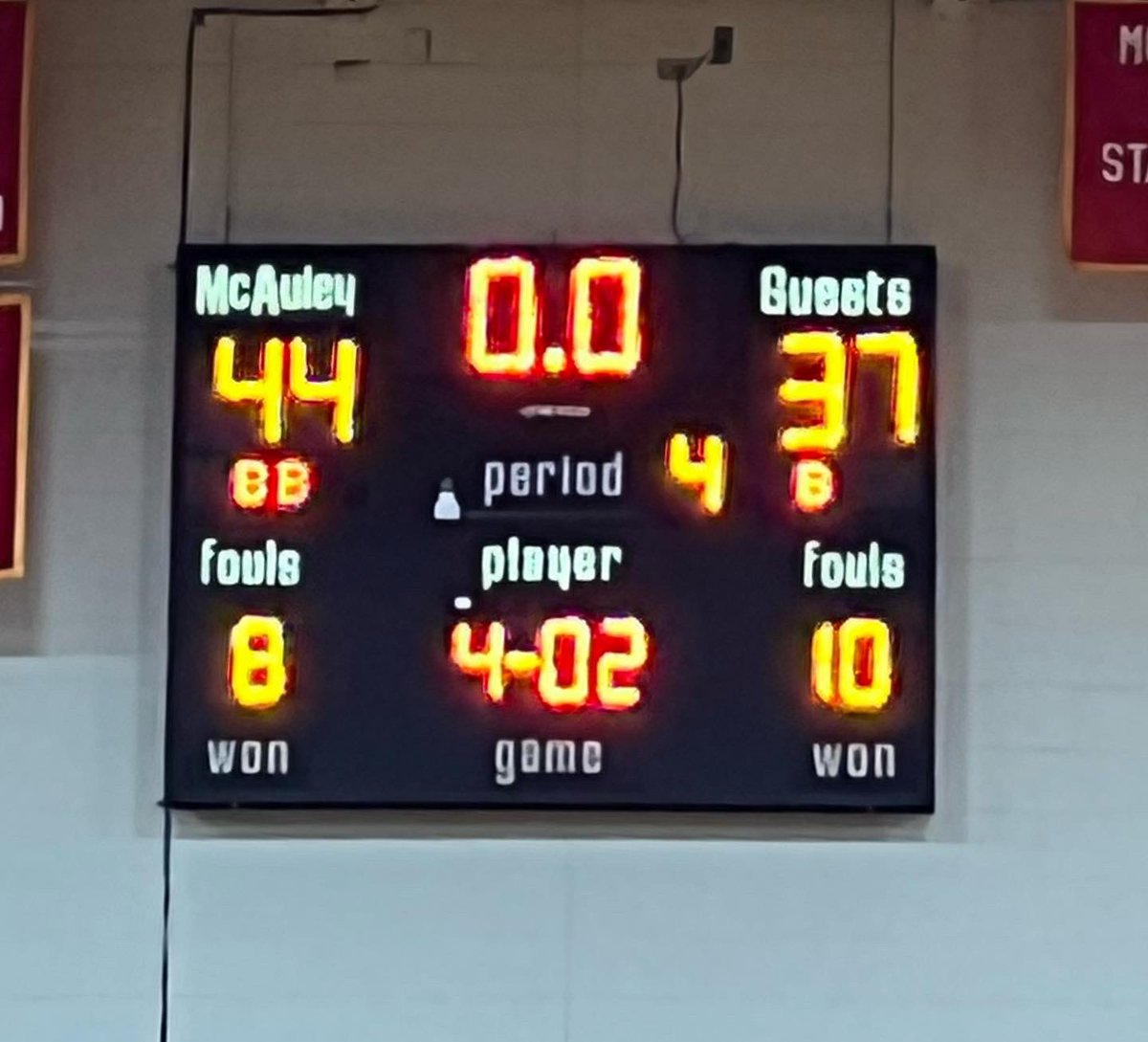BenetRedwings's tweet photo. Our girls' team won against Whitney Young! Congratulations to these talented young women on advancing to State. GO REDWINGS!!! 🏀❤️🤍 https://t.co/q9PxfArnpp