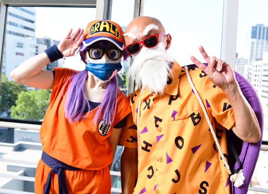 Ume_Azuki's tweet photo. #コスサミの思い出 たぶん #WCS2015 #コスサミ

今の鳥山アニメコンビが生まれた回
まだ軽いコスプレ

(と #WCS2021。なんだかんだで続いて今に至る)

#コスプレ #コスプレイヤー
#cosplay  #cosplayer
#ドラゴンボール #DRAGONBALL
 #亀仙人 #masterroshi  #則巻アラレ

https://t.co/7nkV6dAF2F https://t.co/OxZsg5j3rX