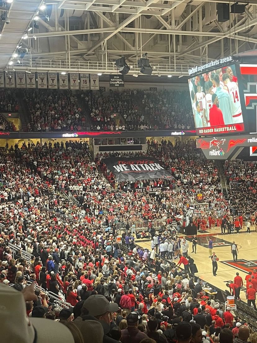 Chris Beard abandoning Texas Tech has turned the Red Raider fanbase into a machine.  I’ve never seen anything like it. <a href="/TexasTechMBB/">Texas Tech Basketball</a>