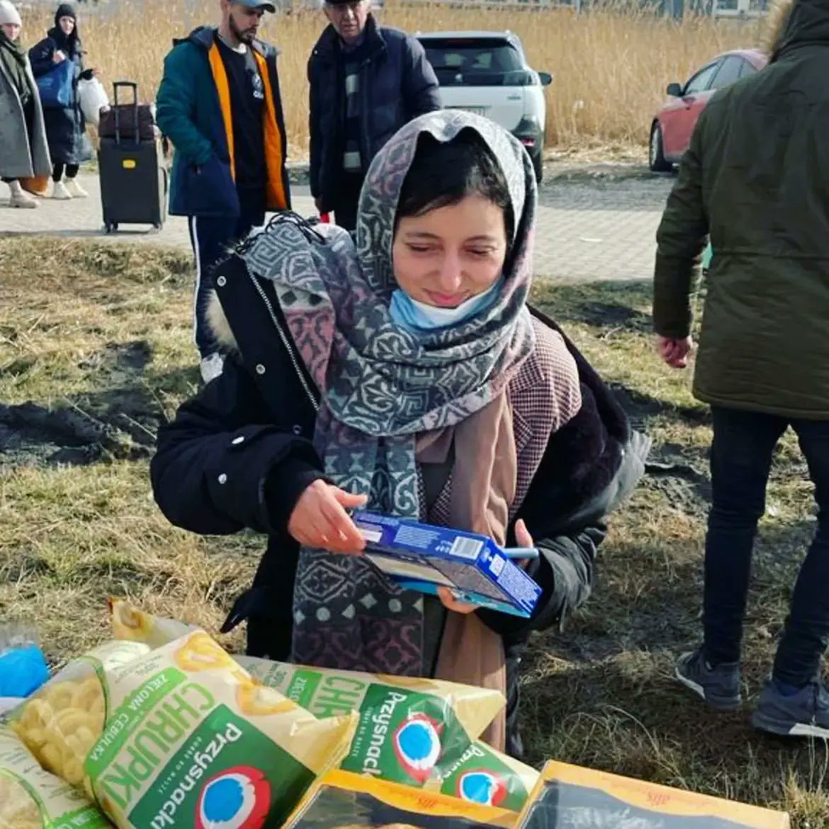 RealJoAnnBush's tweet photo. Please join #JoAnnBush of #Generation2B ❤️ and #ESAudio 🎶 in Donating to @MichaelCapponi 's @GEMmissions 🌏 Crew, #OnTheGround in #Poland #Helping the #Refugees from the #Ukraine!👍
Full Story and
To #Donate: https://t.co/b6gDZk5qeB
THANK YOU! ❤️❤️❤️
#GlobalEmpowermentMission https://t.co/nrFsEm62YN