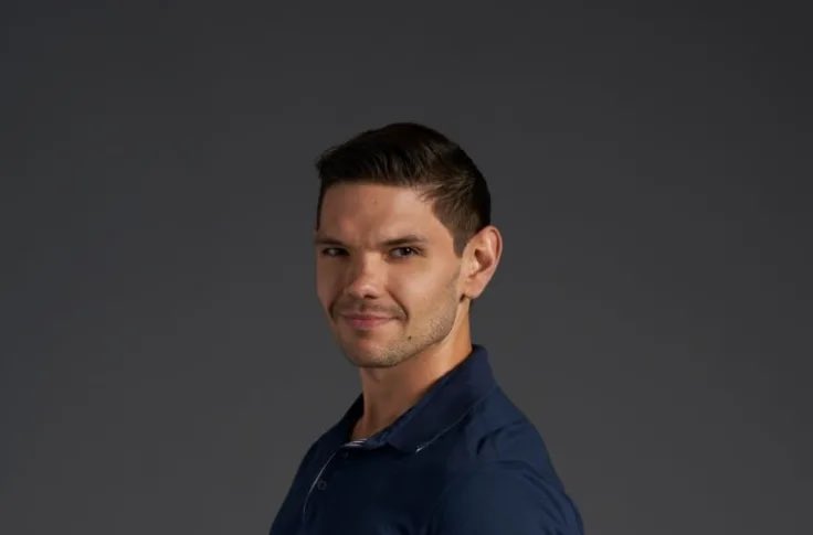 KayleeSuders's tweet photo. When you order Taylor Lautner off of Wish you get Kyle 😂 @LoveisBlindShow
#LoveIsBlind #loveisblind2 #Taylorlautner #kyleabrams https://t.co/rzV6ipf5Tm