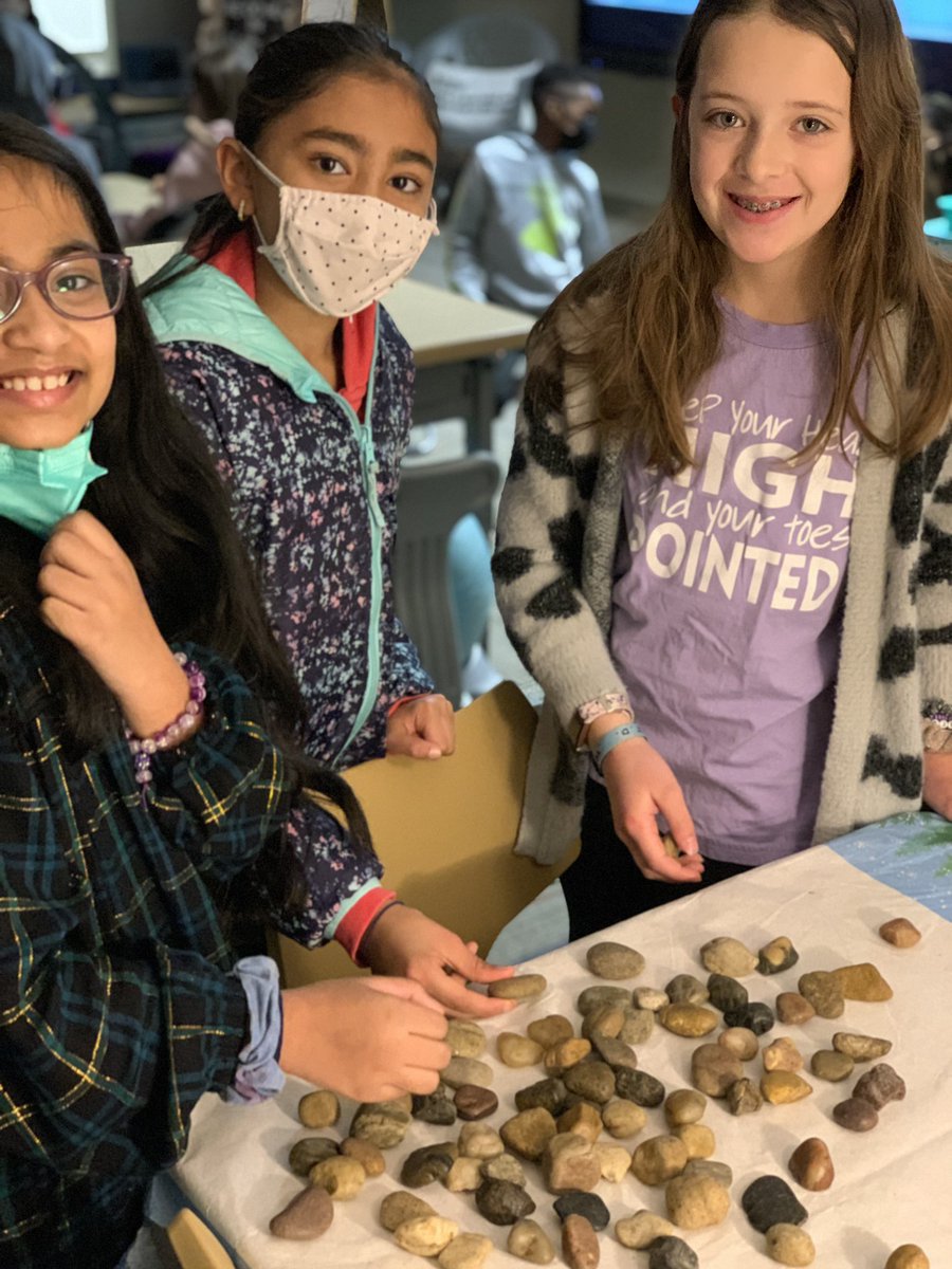MistyReece2000's tweet photo. I love Morning Meeting with these people ❤️ We have the best conversations. Today we got Gratitude Stones to remind us to always be thankful even when things seem tough.
#alwayssomethingtobethankfulfor
@hugheselem #PISDHopeWeek https://t.co/wANRot4m7p