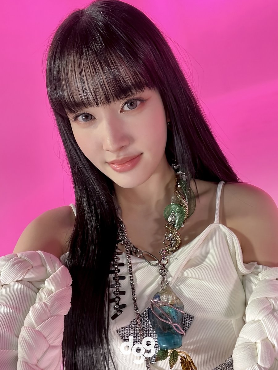 GirlgroupsBR's tweet image. FAÇAM ALGUMA COISA! A Yoon do STAYC disse em uma call que gostaria de se aproximar da solista YENA, da Yujin do IVE e da Yuna do ITZY.

Alguém precisa avisar as gatas para formar essa beauty line. Como ficaria o nome da line, 4Y ou YYYY?

©️ STAYCBrasil