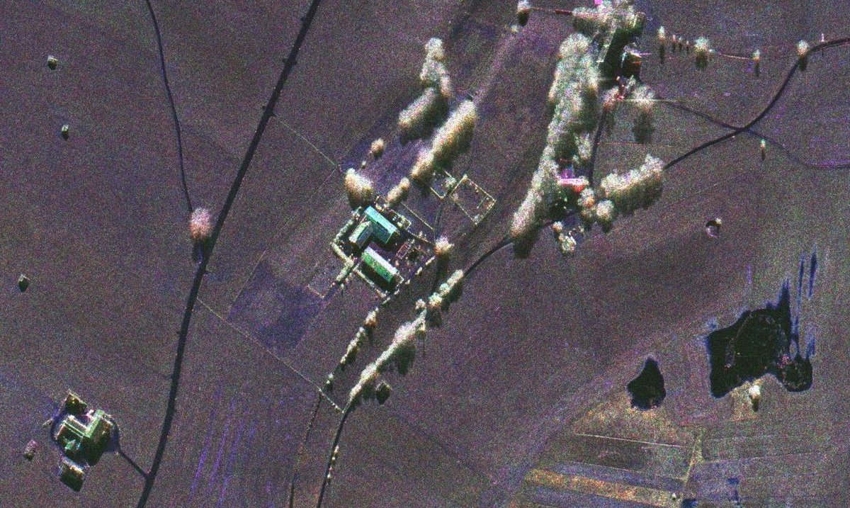 Are you interested in #DeepLearning and #SAR and looking for a PhD? Would you like to work for the German Aerospace Center in Germany via a DAAD scholarship? Then let me know! We are hiring! More details here: static.daad.de/media/daad_de/…
Image credit: DLR, MW&amp;Radar Inst. (CC-BY 3.0)