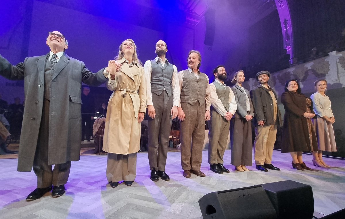 Thank you to everyone involved in tonight's charity gala performance of <a href="/mimmathemusical/">mimmathemusical</a> 👏🏼 It was a very special and emotional evening!