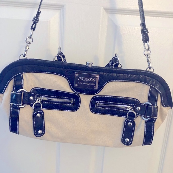 TweeterPSexton's tweet image. So good I had to share! Check out all the items I'm loving on @Poshmarkapp #poshmark #fashion #style #shopmycloset #guess #lanebryant: posh.mk/6HonlnXL1nb