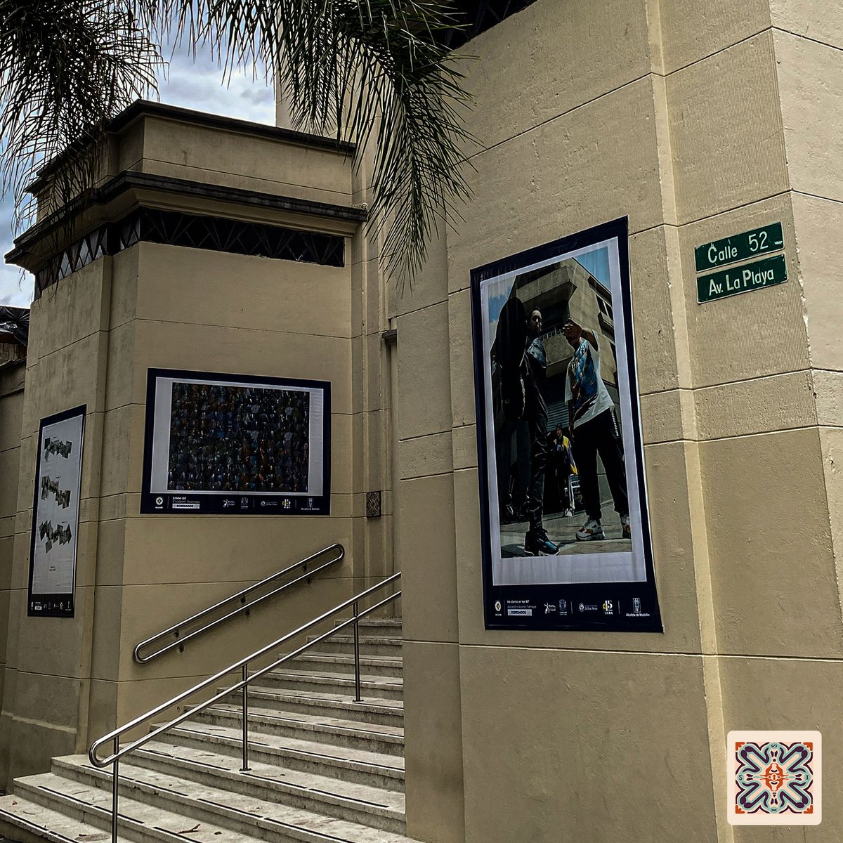 DSanIgnacio's tweet photo. 📷El “IV Circuito Fotográfico” llena de vida a las calles de nuestro Distrito. Desde el 17 de febrero, este proyecto encabezado por Bellas Artes, realiza una exposición a cielo abierto ubicado en San Ignacio. Los invitamos a disfrutar de todo el recorrido.
#DistritoSanIgnacio https://t.co/YpcrIPBhAc