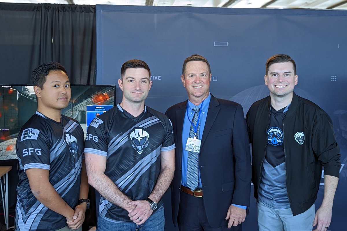 AirForceGaming's tweet photo. Today we had the pleasure to attend #LassoTheMoon and present our program to empower Airmen and Guardians for the future of space innovation.
Thanks for having us @SpaceForceAssoc and @texspaceorg! https://t.co/sBYVxS4g07